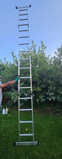Multi purpose aluminium ladder