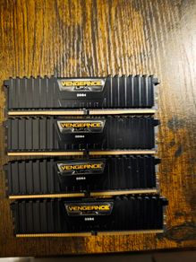 Corsair Vengeance DDR4 8Gx4 Total 32G RAM