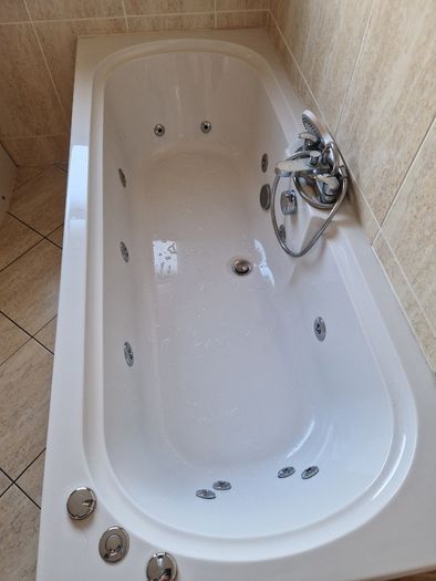 Jacuzzi  bath