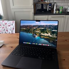 MacBook Pro 14" M4 Pro, Excellent Condition 94% Battery