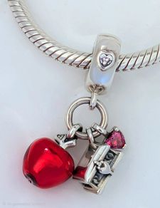 Pandora Disney Snow White apple and heart dangle charm