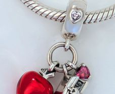 Pandora Disney Snow White apple and heart dangle charm