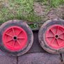 solid rubber wheels. Image 2