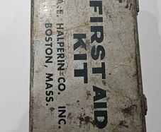 U.S.A First Aid Metal Kit