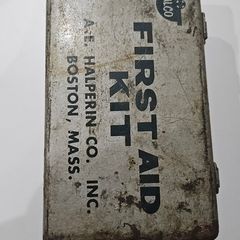 U.S.A First Aid Metal Kit