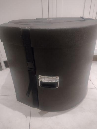 Gator Bass Drum Hardcase. 22 by 22.