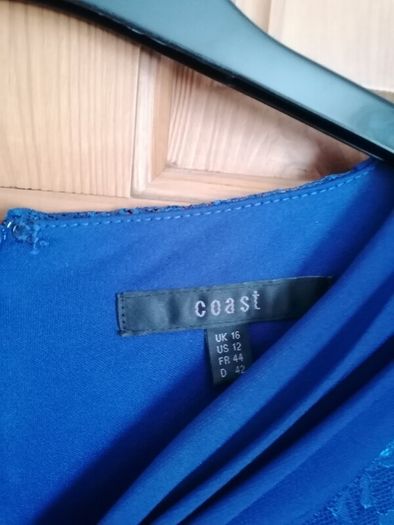dress  coast size 16 lace lined  loops for belt if wanted