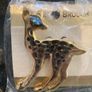 Blue-eyed doe / Bambi brooch (new, multiple) Image 2
