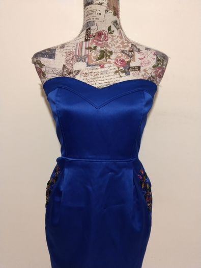 Beautiful Occasion Dress with pockets
