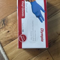 vinyl gloves