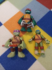 Ninja turtles / toys