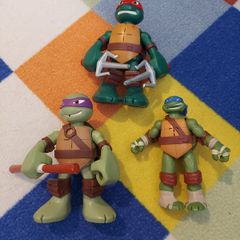 Ninja turtles / toys