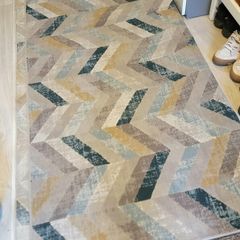 Square carpet