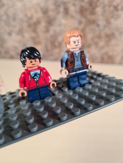 Lego Jurassic World Minifigures Hudson Harper Owen Grady Park Worker From Set 75934