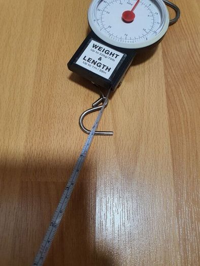 luggage scales measuring tape