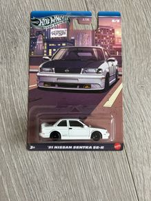 Hot Wheels Nissan Sentra