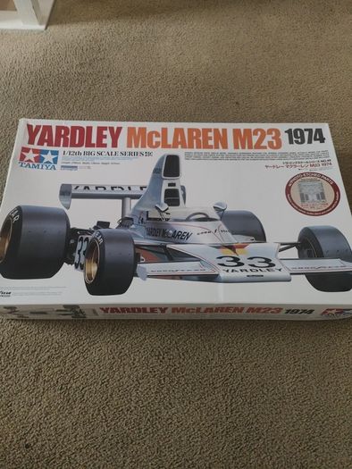 Tamiya 1/12 Yardley McLaren M23 1974 Formula 1. D.Hobbs. 12049