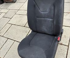 2016 renault clio drivers seat