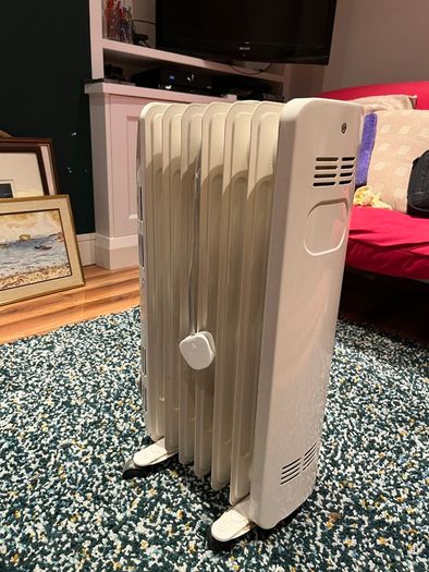 Electric oil filled radiator