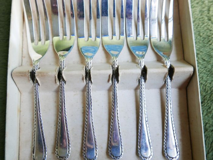 Vintage 925 Sterling Silver Sheffield Cake Forks in original box 98,7g