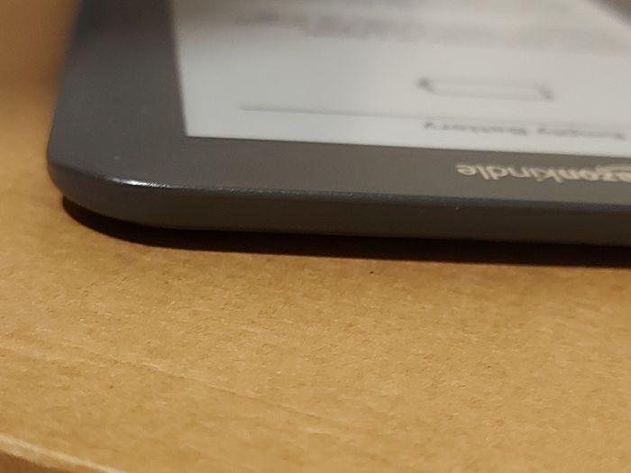 Amazon Kindle, Model No. D00901, Needs new Battery I think, not coming on
