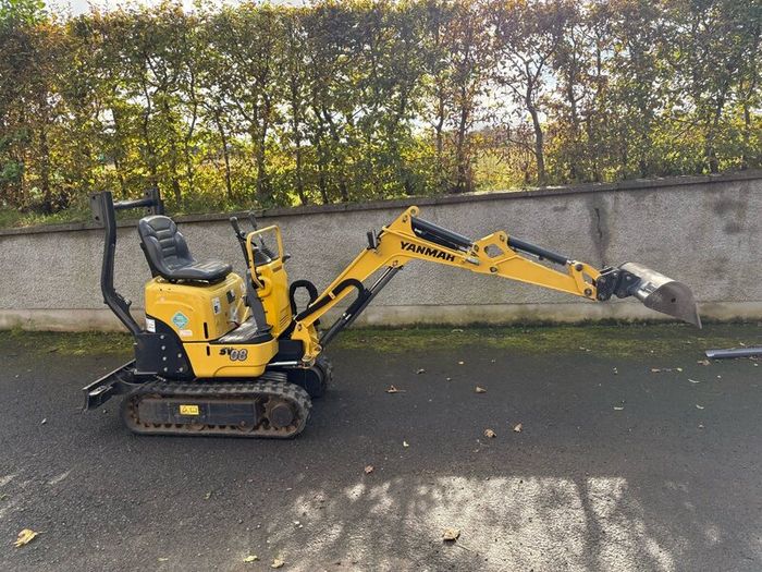 Yanmar sv08 micro digger