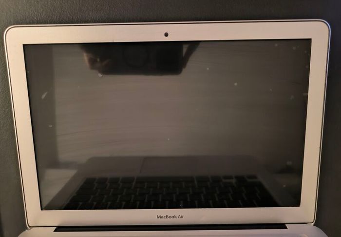 Macbook Air 13" A1466 For Parts/repair Only
