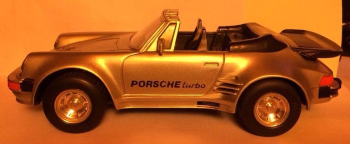 Porsche 911 turbo 1/16 scale