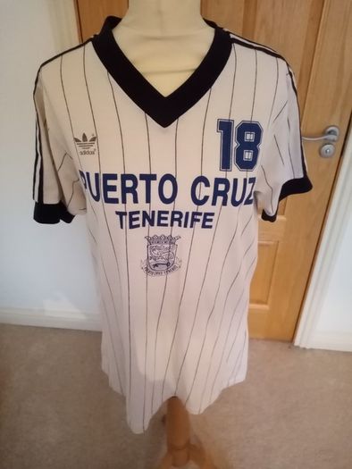 retro football jerseys