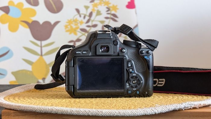 Canon EOS 600D DSLR Camera Body