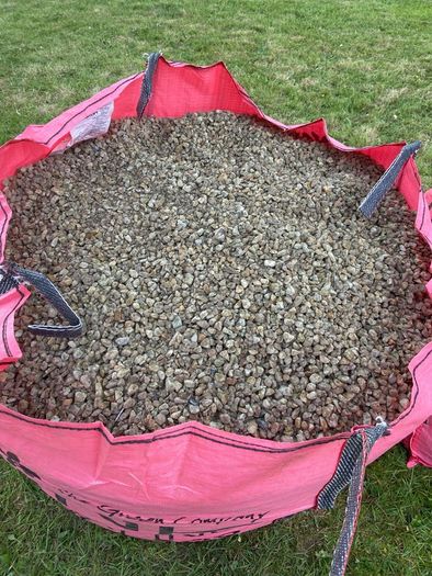 Free gravel 2 full ton bags
