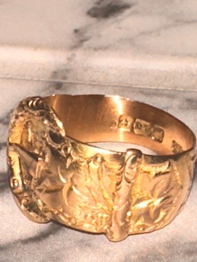 18ct Gold Buckle Ring - Size K