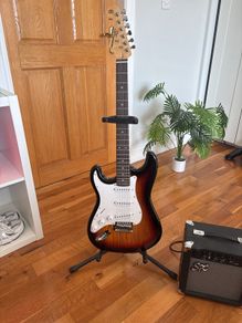Left handed electric guitar