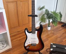 Left handed electric guitar