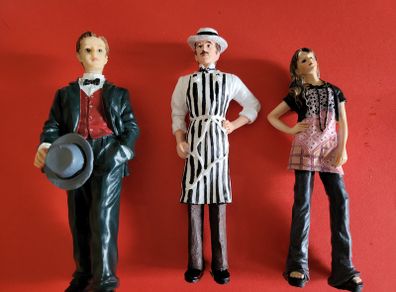 Dolls house dolls /Resin figurines 1:12