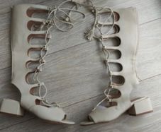 Retro style boots