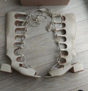 Retro style boots