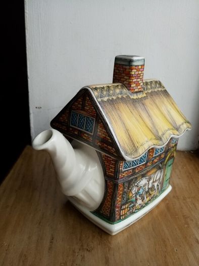 Mint Sadler "The Old Forge" Vintage Teapot