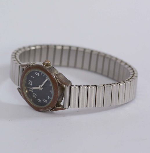 Ladies Quartz Watch