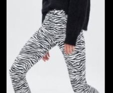 jeans Zara high waisted animal print jeans size. 40