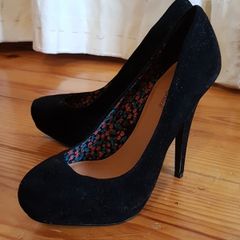 BNWT Black Suede High Heels Size 5