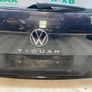 2022 Volkswagen Tiguan boot lid breaking for parts Image 2