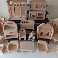 Collection Of Wooden Dolls House Furniture Good Used Order-large Scale