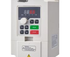 VFD 4HP, 3KW, 14A, 1 or 3 Phase AC 220V Input to 3 Phase AC 0-220V Output Variable Frequency Drive, 50/60Hz Input, 0-2000Hz Output VFD for Spindle Motor Speed Control
