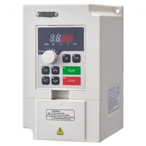 VFD 4HP, 3KW, 14A, 1 or 3 Phase AC 220V Input to 3 Phase AC 0-220V Output Variable Frequency Drive, 50/60Hz Input, 0-2000Hz Output VFD for Spindle Motor Speed Control