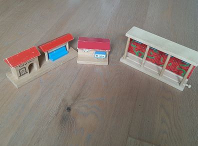 Brio type railway platforms x 3