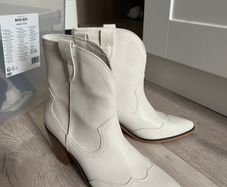 Boots Stradivarius brand new