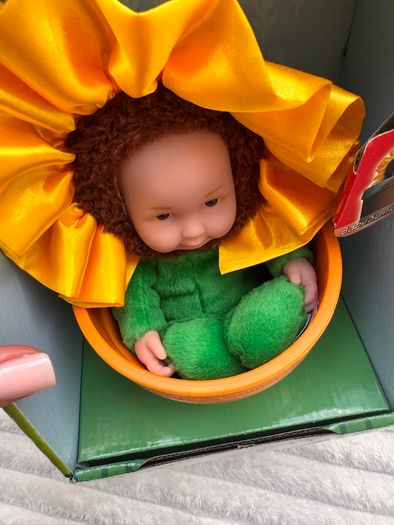 Anne Geddes Sunflower Baby Doll in Flower Pot Please see photos