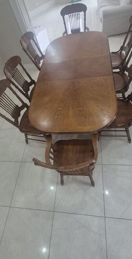 Dining Table and 8 chairs
