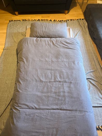 Single mattress with sheets